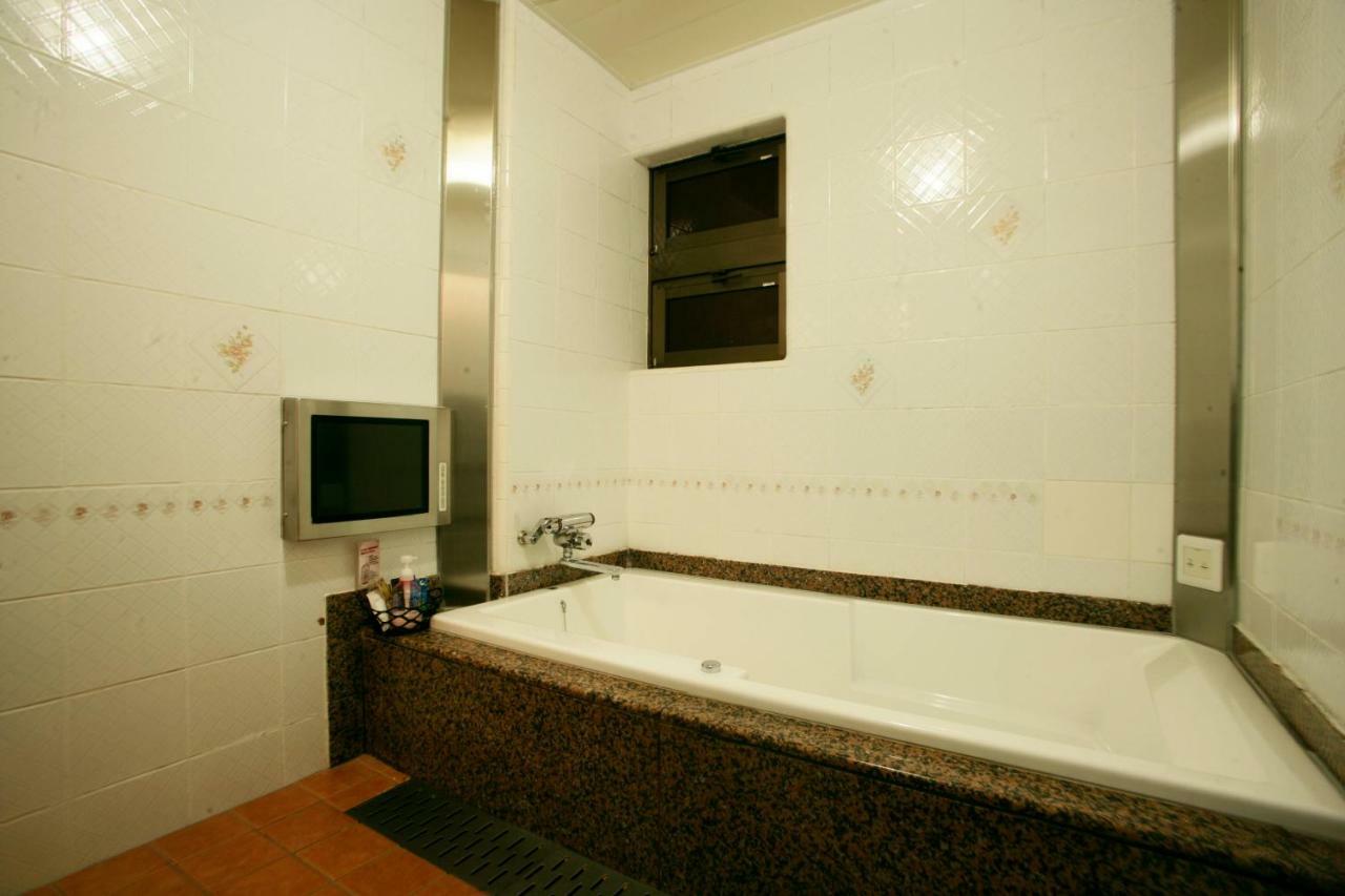 Hotel Mobilia (Adults Only) Tsurugashima Exterior foto